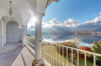 Historische villa te koop Omegna, Piemonte, Uitzicht 