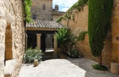 Propriété historique à vendre Vers-Pont-du-Gard, Occitanie, Image 16/31