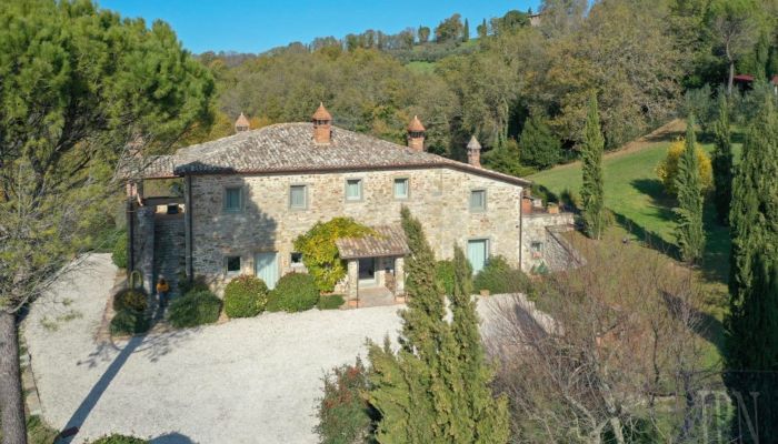 Landelijk huis te koop 06019 Umbertide, Umbria,  Italië