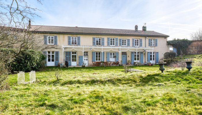 Manoir à vendre Vaugneray, Auvergne-Rhône-Alpes,  France