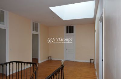 Historische villa te koop Angoulême, Nouvelle-Aquitaine, Bovenste etage