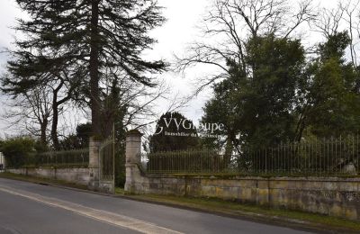 Historische villa te koop Angoulême, Nouvelle-Aquitaine, Buitenaanzicht