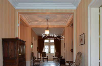 Historische villa te koop Angoulême, Nouvelle-Aquitaine, Ingangshal