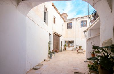 Hôtel particulier à vendre Chinchilla de Monte-Aragón, Calle Doctor Daudén  2, Castille-La Manche, cars entrance, garage and patio