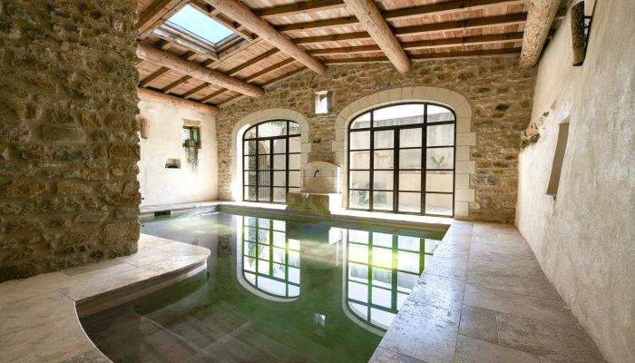 Historisch vastgoed te koop Uzès, Occitanie,  Frankrijk