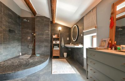 Propriété historique à vendre Uzès, Occitanie, Salle de bain