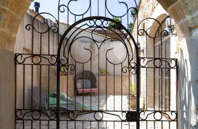 Propriété historique à vendre Uzès, Occitanie, Image 5/25