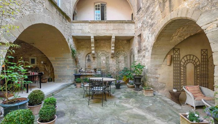 Manoir à vendre Uzès, Occitanie,  France
