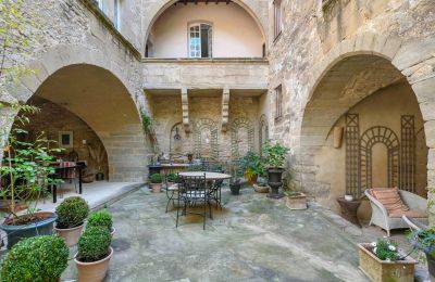 Landhuis Uzès, Occitanie