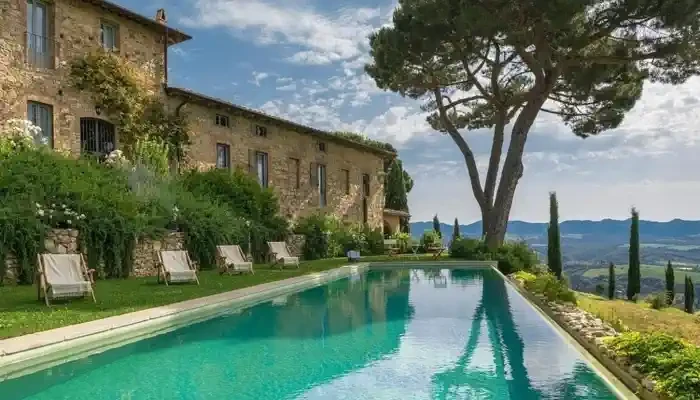 Biens historiques, Camisa Homes & Villas