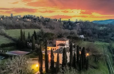 Château médiéval à vendre Vicchio, Toscane, Situation du bien