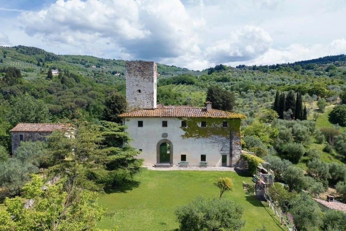 Photos Demeure en Toscane avec tour, jardin et vue sur Florence