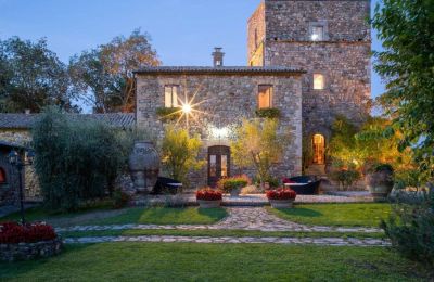 Biens historiques, Propriété aux racines médiévales en Ombrie près de Cortona