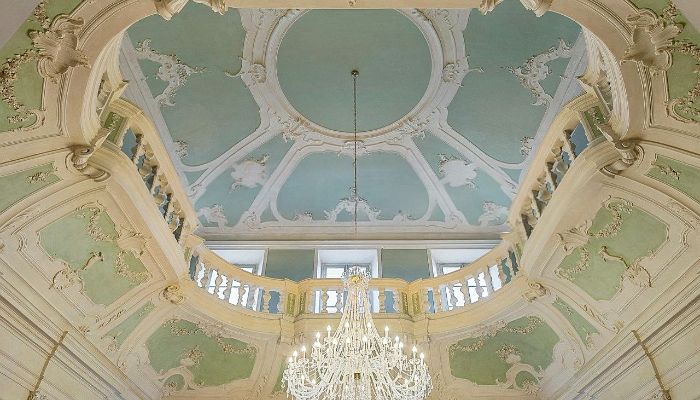 Palais au cœur du centre historique de Sienne – 700 m² avec salle de bal et stucs rococo