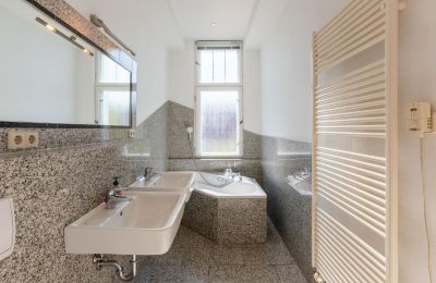 Appartement in een historisch pand te koop Charlottenburg-Wilmersdorf, Schmargendorf, Berlijn, Badkamer