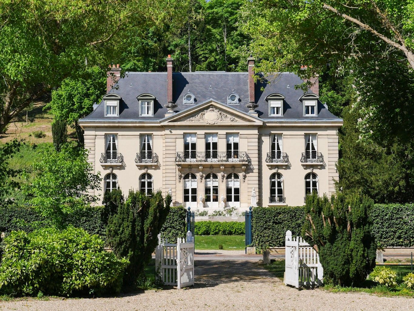 Photos Château néoclassique proche de Giverny en Normandie