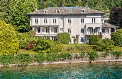 Biens historiques, Demeure de la famille Alessi au lac d’Orta avec grands jardins et espaces de réception