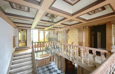 Biens historiques, Maison de maître avec grand potentiel à 15 minutes de Lourdes dans les Pyrénées
