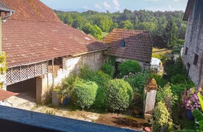 Propriété historique à vendre Lasseube, Nouvelle-Aquitaine, Jardin