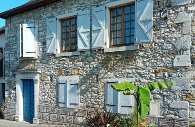 Propriété historique à vendre Lasseube, Nouvelle-Aquitaine, Vue extérieure