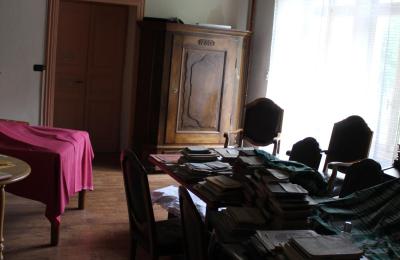 Historische villa te koop Faido, Ticino, Sala da pranzo restaurata con accesso indipendente al giardino