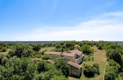 Historisch pand te koop Uzès, Occitanie, Omgeving van het pand
