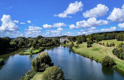 Kasteel te koop Abbeville, Hauts-de-France, Omgeving van het pand