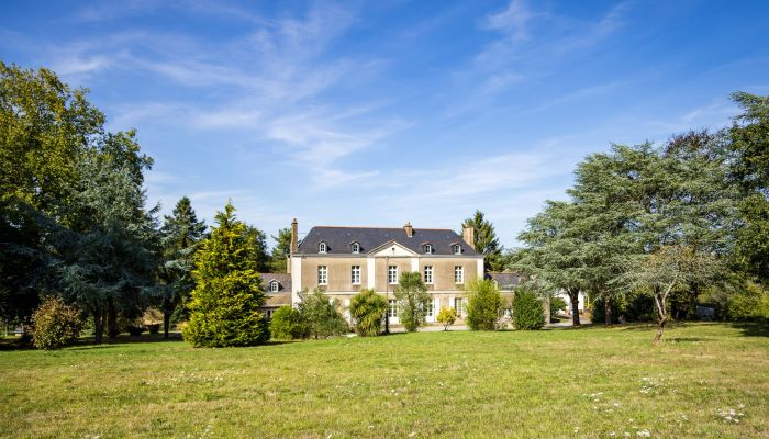 Historisch pand te koop Couëron, Pays de la Loire,  Frankrijk
