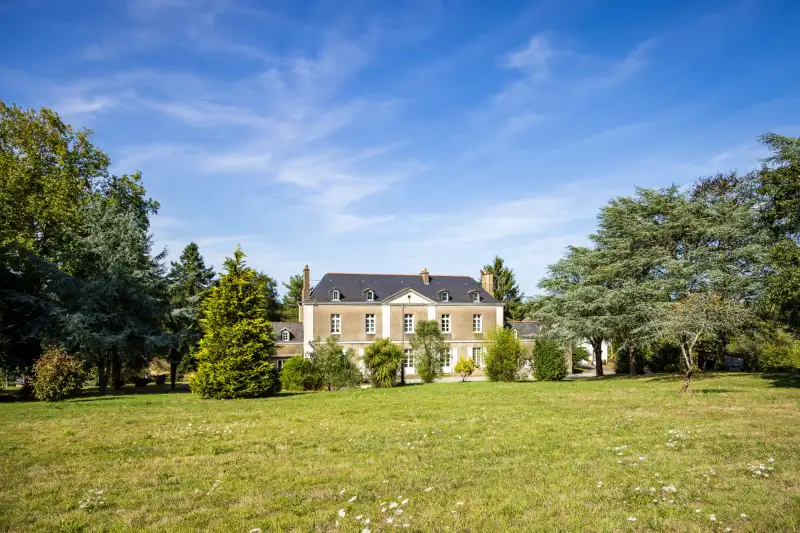 Manoir à vendre Couëron, Pays de la Loire,  France, 1