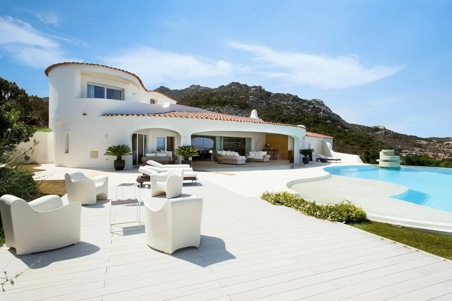 Images Villa Kronos – voormalig Sardijns landhuis met zeezicht in Porto Cervo