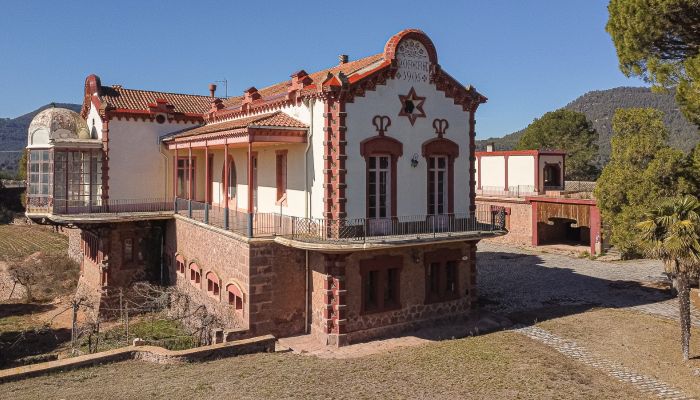 Modernistische villa op voormalig kloosterterrein in Manresa