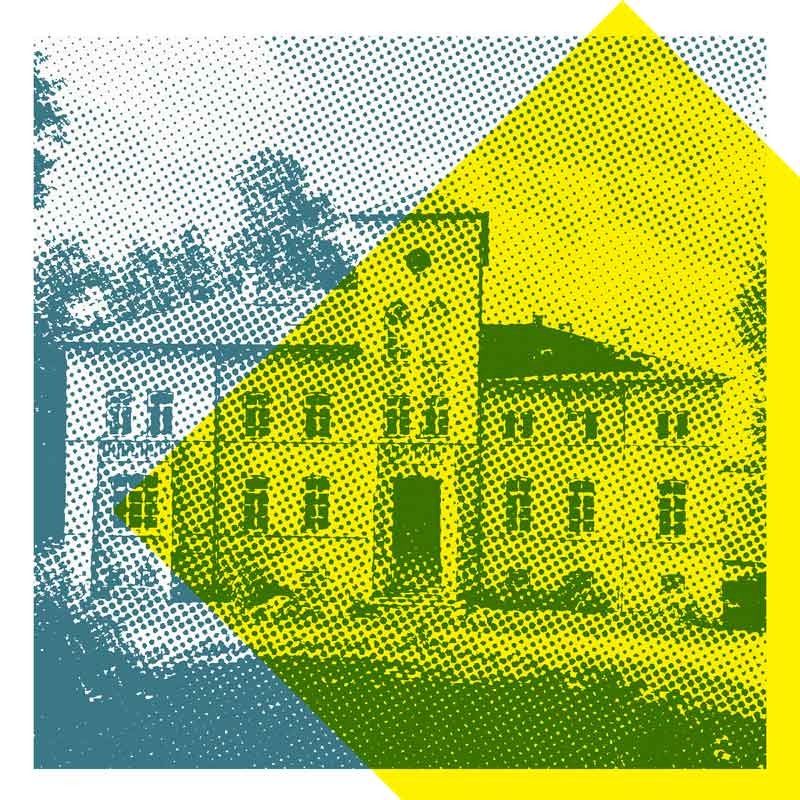 Images Gutshaus Kobrow in Mecklenburg - Restaurierte Gutshaushälfte steht zum Verkauf