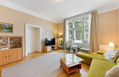 Historische villa te koop Währing, Wenen, Ein weiterer Wohnbereich im Obergeschoss