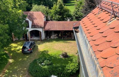 Kasteel te koop 84375 Kirchdorf am Inn, Hofmarkstraße 2, Bayern, Blick vom Turmzimmerchen zur Garage