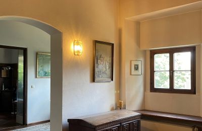 Kasteel te koop 84375 Kirchdorf am Inn, Hofmarkstraße 2, Bayern, 1. Stock: Wohnzimmer zum Bad-Vorzimmer