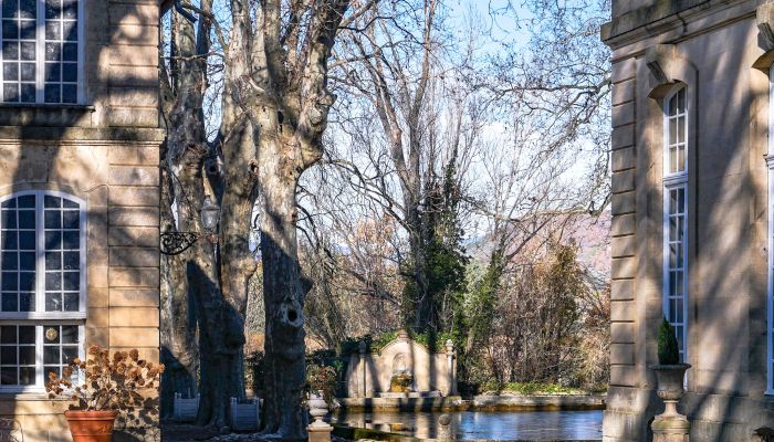 Kasteel in de Provence – Neoclassiek meesterwerk uit de 18e eeuw