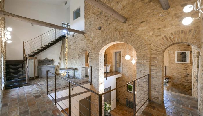 Propriété historique à vendre Uzès, Occitanie