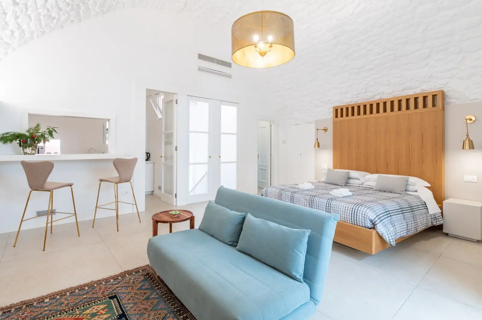 Images Stadshuis in het historische centrum van Ostuni met panoramische terrassen