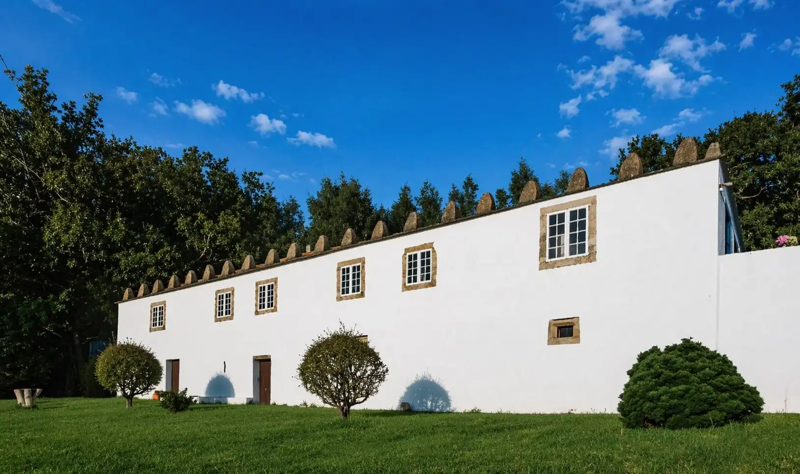 Images Casa señorial cerca de la costa de Galicia con jardín histórico y vistas a la bahía