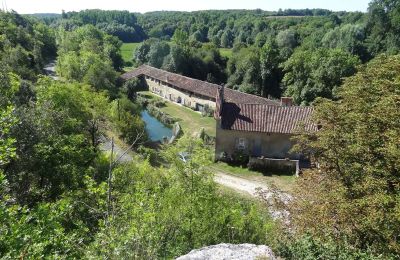 Biens historiques, Moulin du 17ème siècle ISMH de 1329 m2 sur 1,29 hect secteur Angoulême Charente