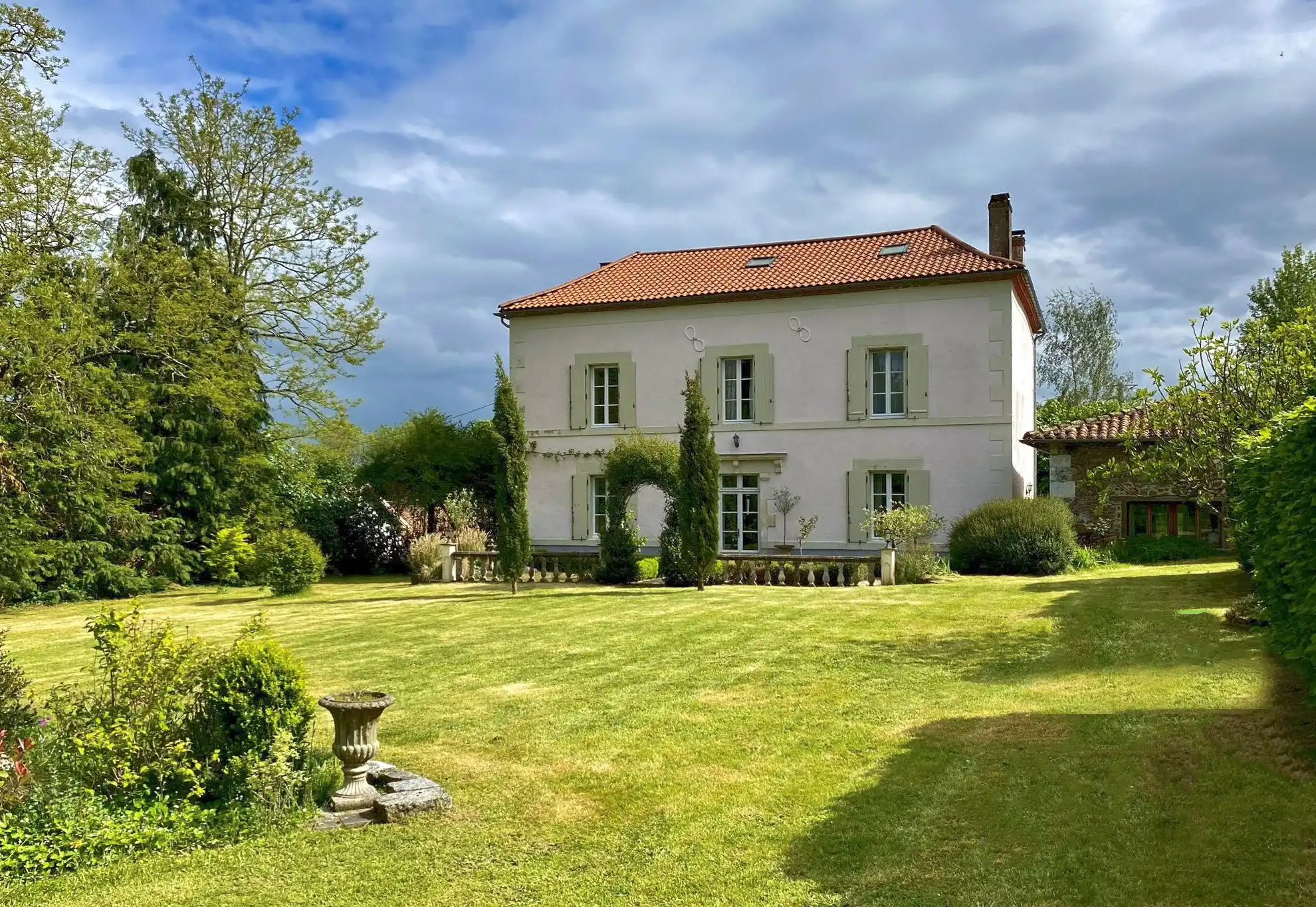 Images Landhuis / Maison de maître in Mouzan, Charente