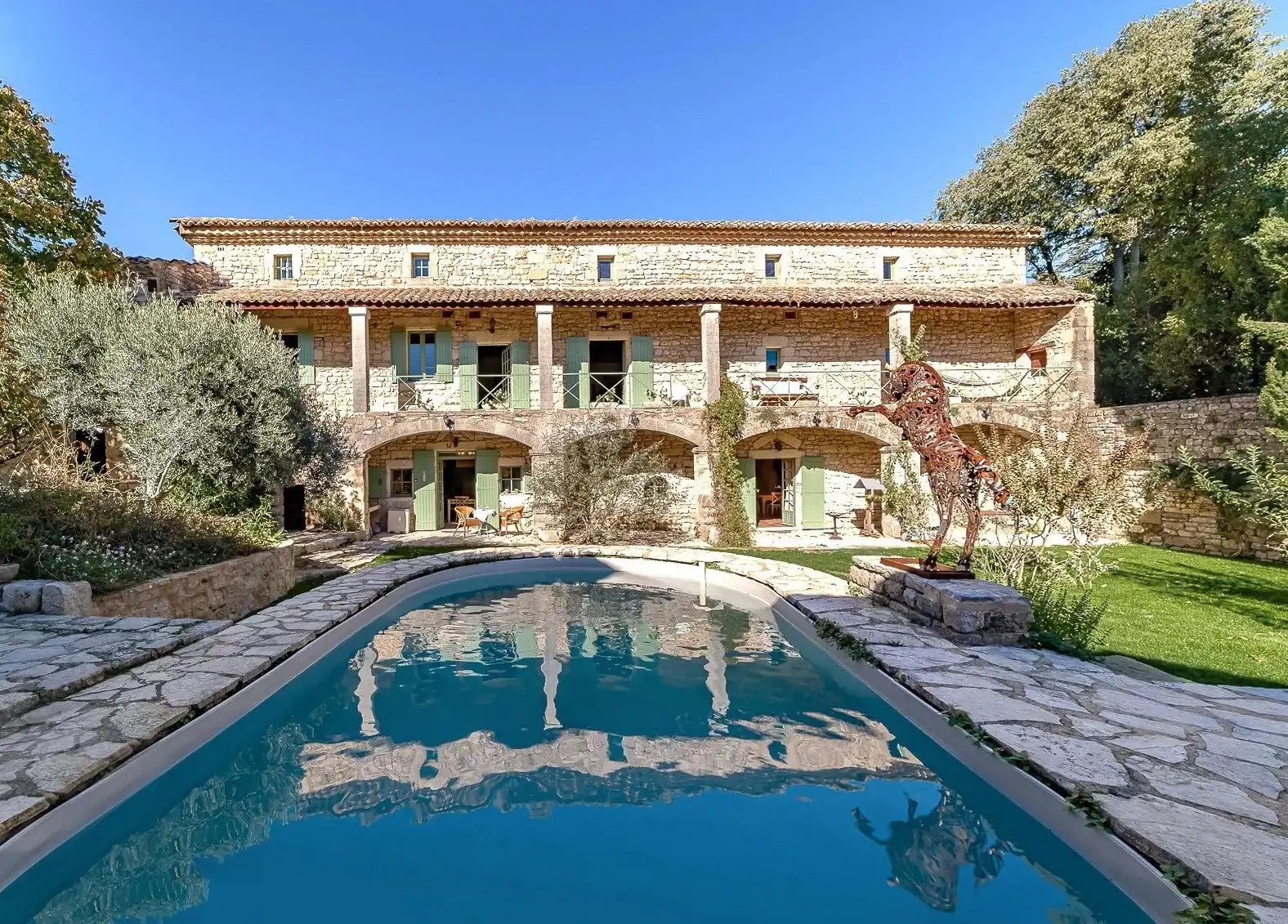 Photos Anwesen bei Uzès mit herrschaftlichem Landhaus und zwei unabhängigen Wohneinheiten