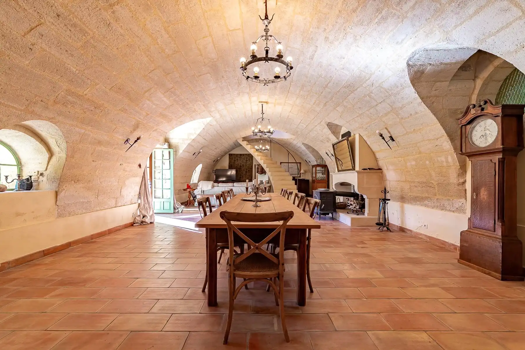 Images Eigendom bij Uzès met “Mas” en twee zelfstandige wooneenheden