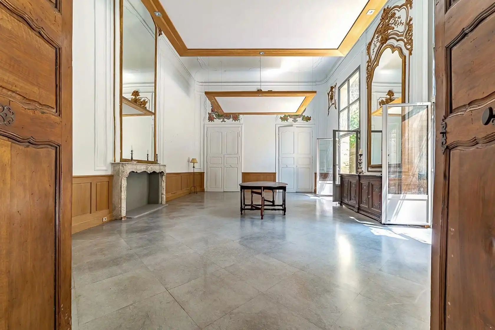 Images Appartement van 190 m² met tuin in historisch pand