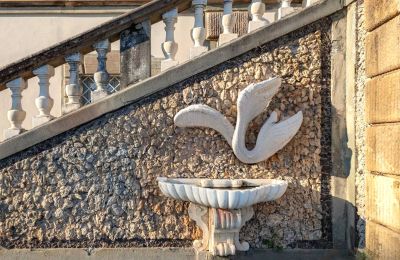 Château à vendre Capannori, Toscane, Escalier