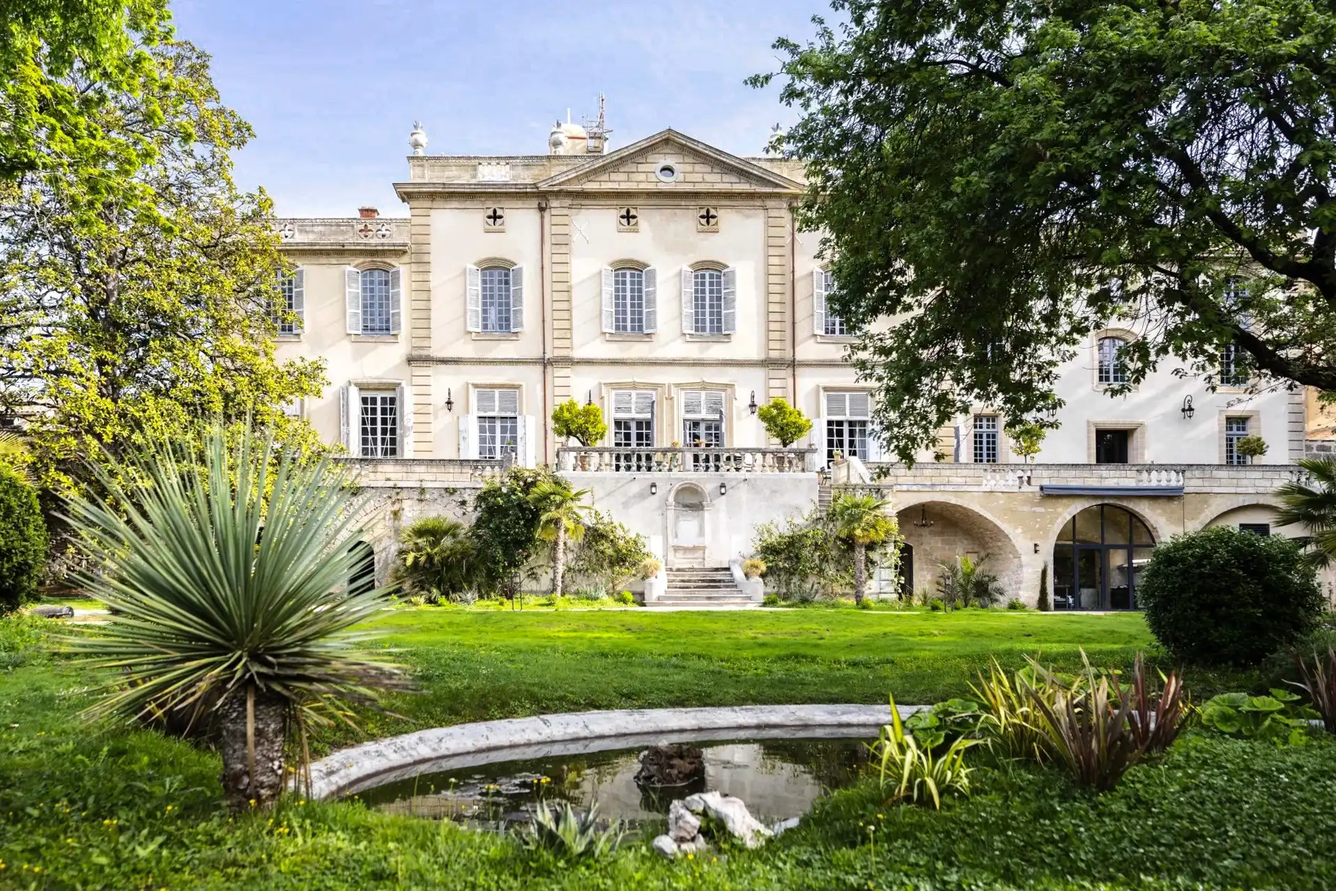 Photos Château médiéval restauré avec 16 suites, parc et piscine – Gardon, Languedoc