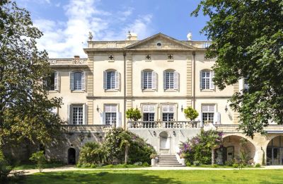 Château à vendre Uzès, Occitanie, Image 3/32