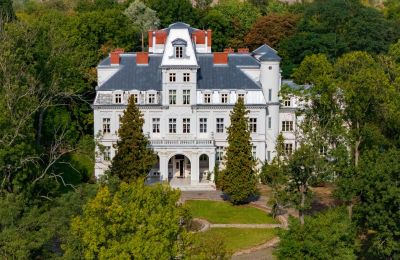 Historische panden, Paleis Malina - Landhuis in neorenaissance-stijl