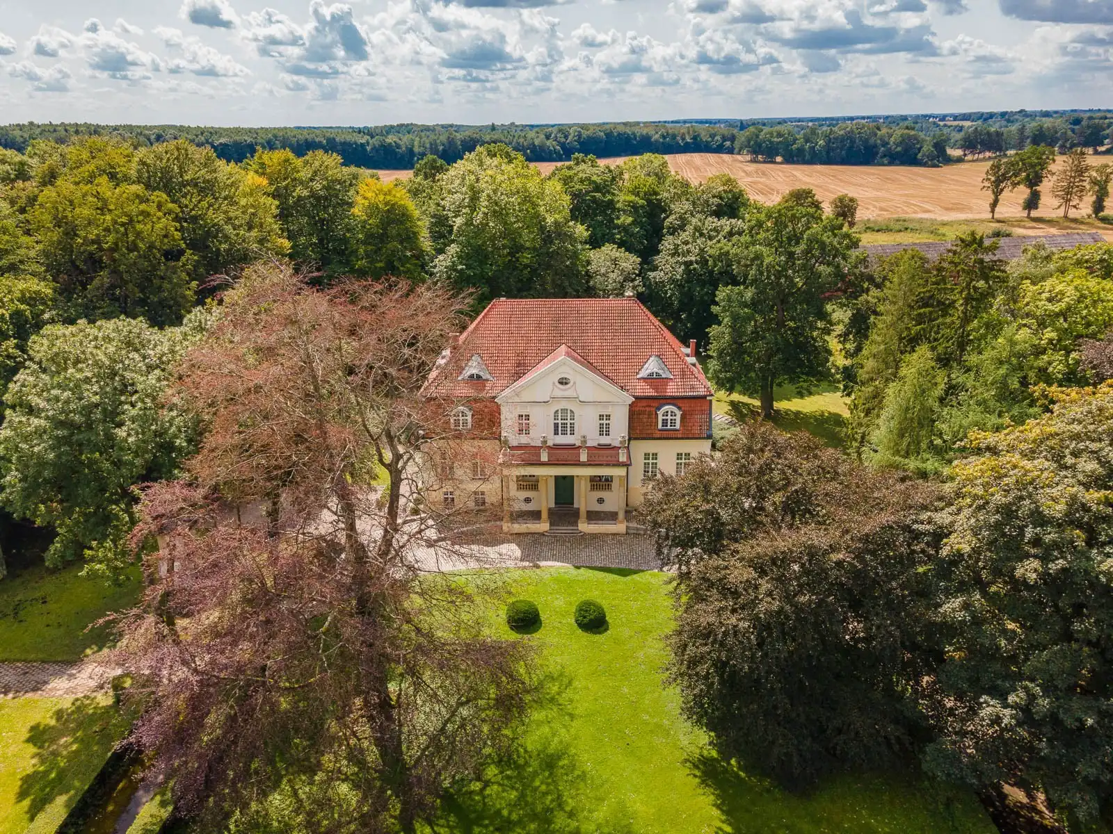 Photos Manoir de style néoclassique dans la région de Warmie-Poméranie – 25 ha