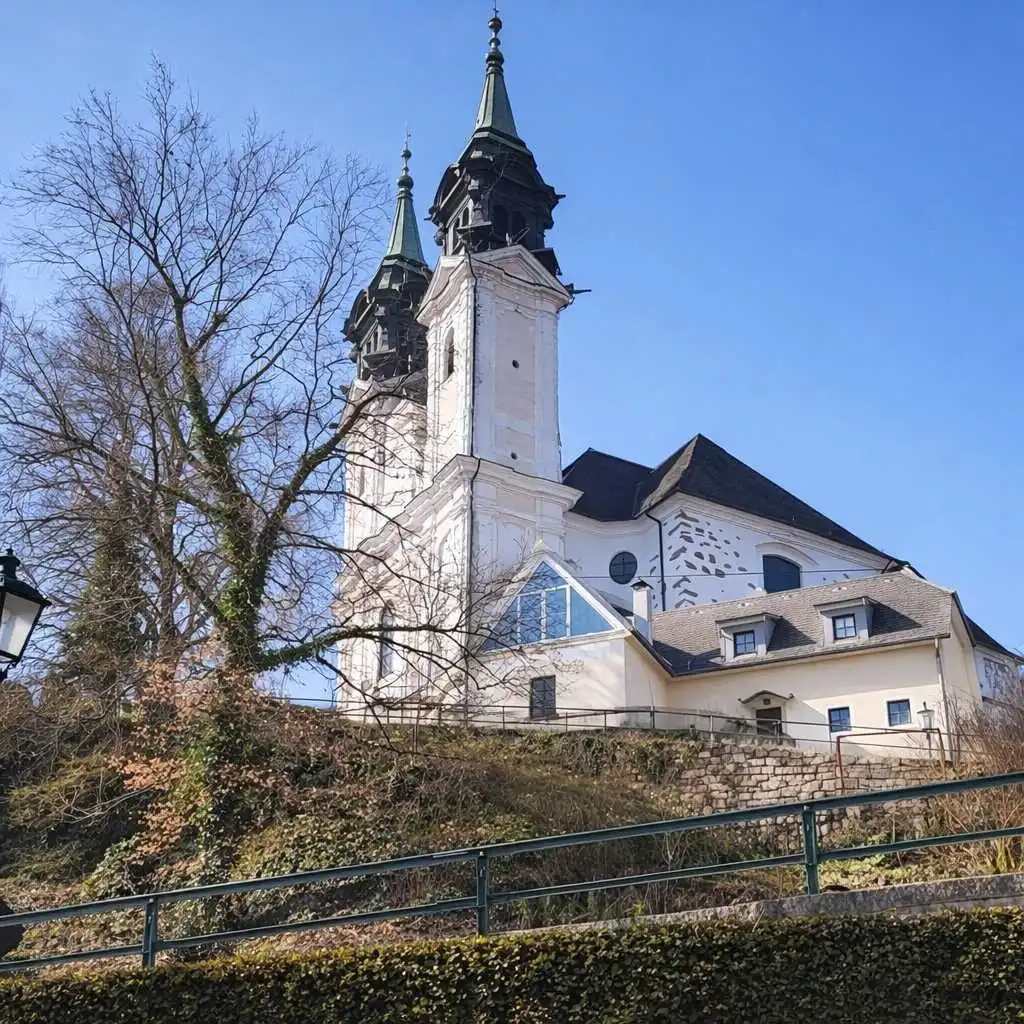Photos Ein Solitär am Gnadenort Pöstlingberg:  Biedermeierresidenz im Herzen des kaiserlichen Zentralforts